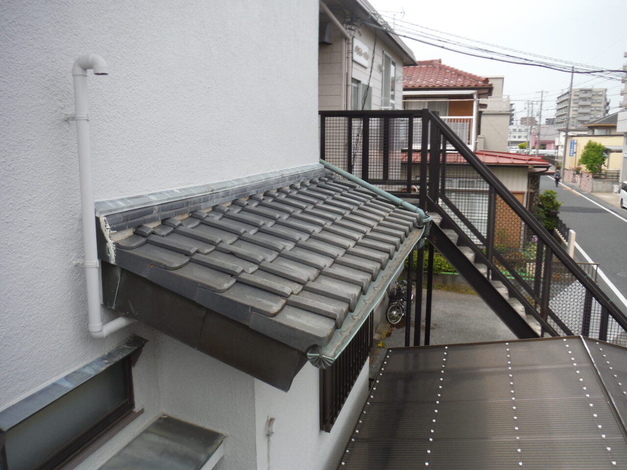 下屋2か所あり、雨樋も銅製